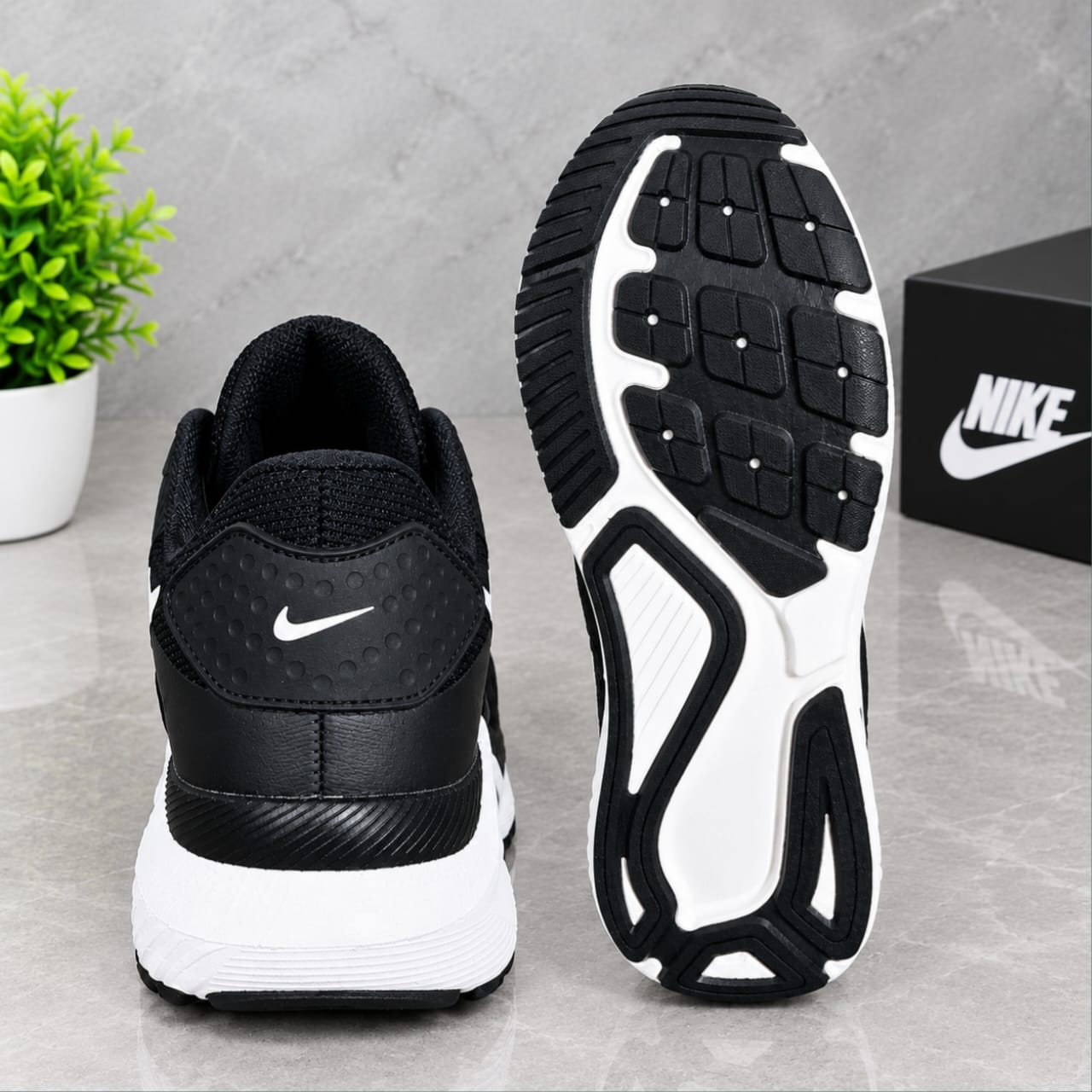 black & white sports shoes - View 2